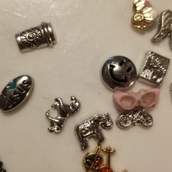 $4 ea. Floating charms & letters for memor… - Picture 2 of 5